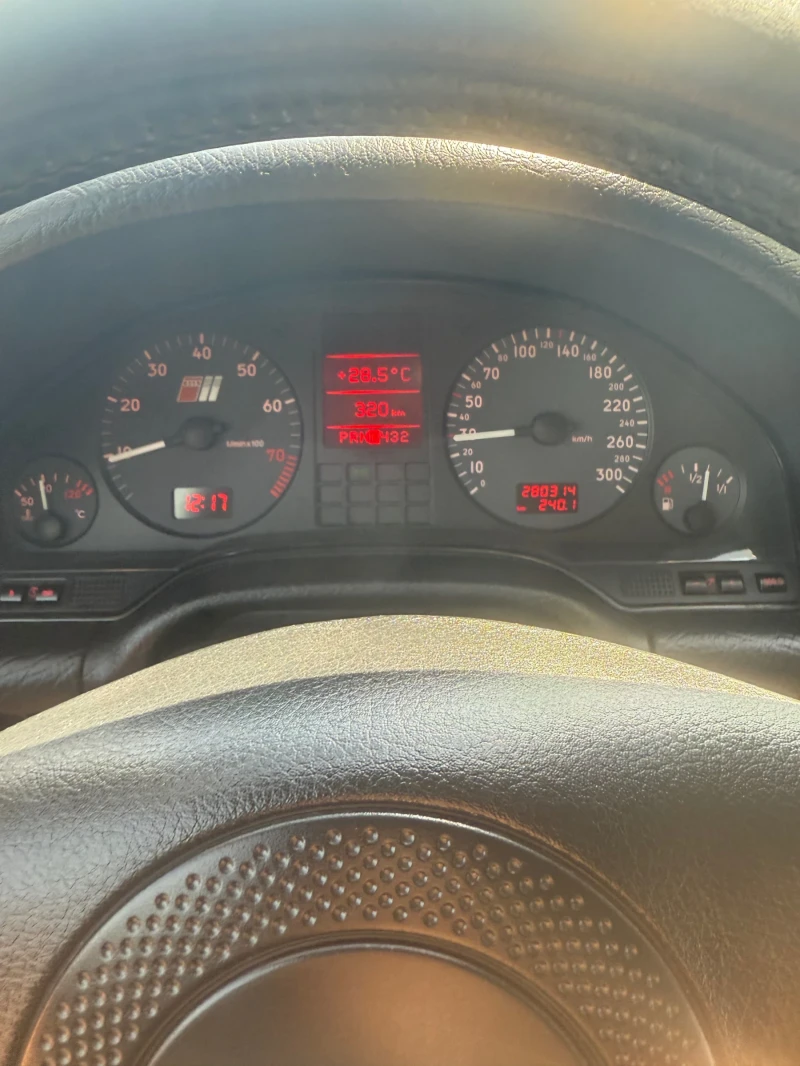 Audi A8 D2, снимка 7 - Автомобили и джипове - 52299340