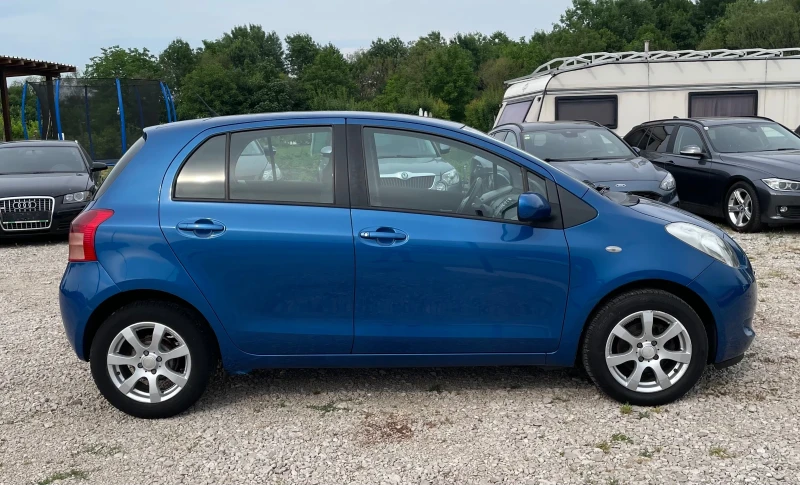 Toyota Yaris 1.3i * климатик* , снимка 4 - Автомобили и джипове - 52337721