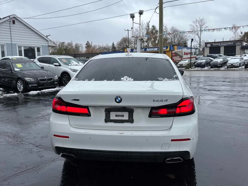 BMW 530 530i xDrive  CARFAX, снимка 4 - Автомобили и джипове - 52565104