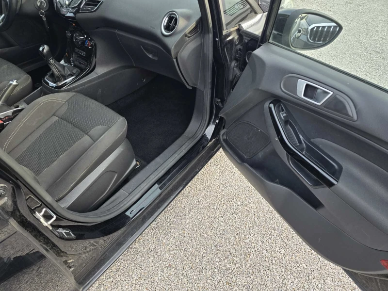 Ford Fiesta 1.0 EcoBoost, снимка 9 - Автомобили и джипове - 52629560