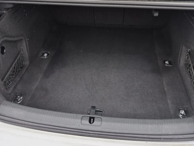 Audi A4 2018 TECHNIK * CARFAX * БЕЗ ПЪРВОНАЧАЛНА ВНОСКА, снимка 17 - Автомобили и джипове - 52673568