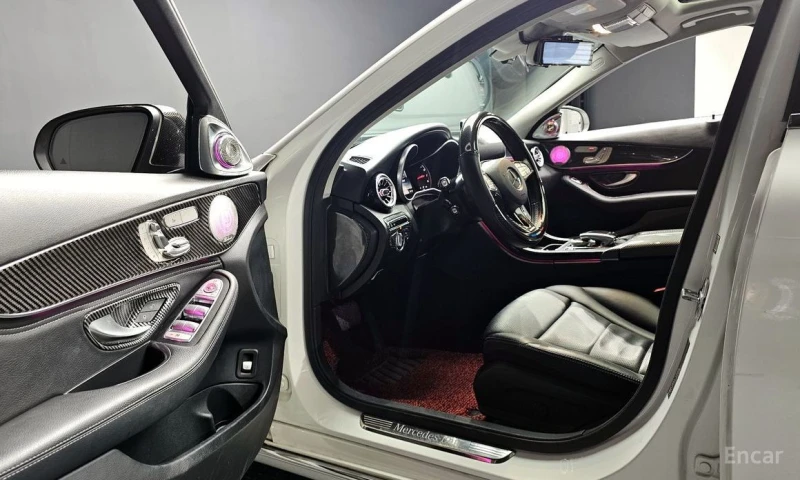 Mercedes-Benz C 200, снимка 12 - Автомобили и джипове - 52814200