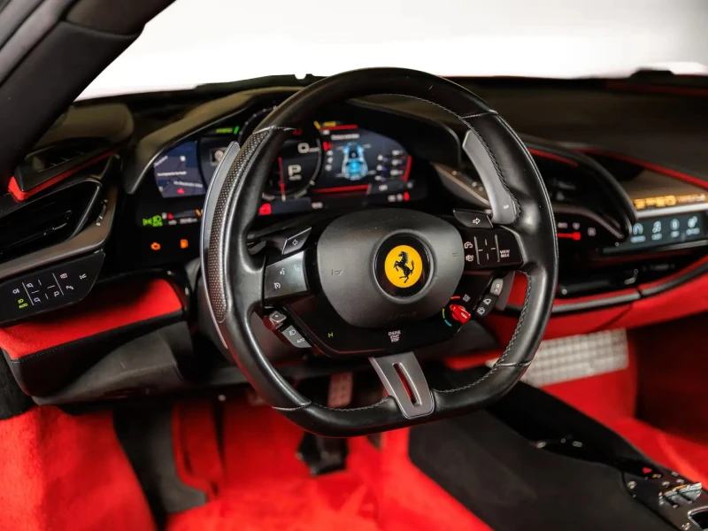 Ferrari SF 90 Stradale 4.0 V8 Plug-in Hybrid, снимка 5 - Автомобили и джипове - 53539328