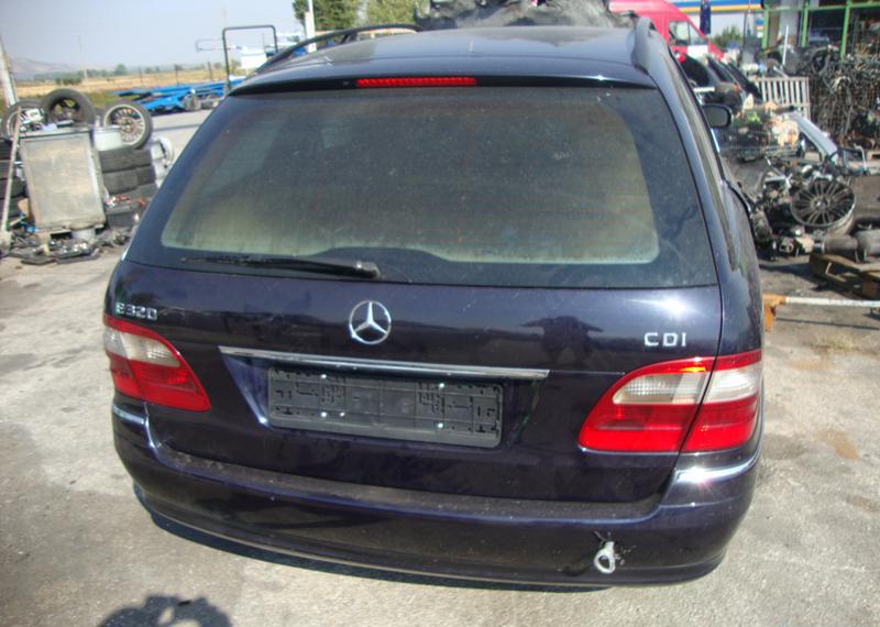 Mercedes-Benz E 220 2.7.3.2.CDI3.5i, снимка 7 - Автомобили и джипове - 489030