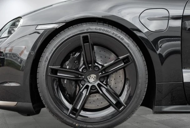 Porsche Taycan Turbo S Sport Turismo = SportDesign = Гаранция - изображение 4