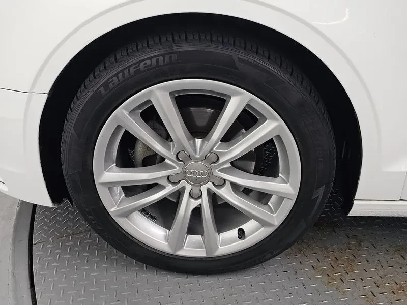 Audi A3 1.6 TDI, снимка 5 - Автомобили и джипове - 54971503