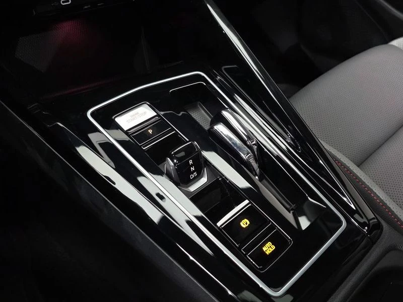VW Golf 2.0 GTI Automatic ПОДГРЕВ* ОБДУХВАНЕ, снимка 9 - Автомобили и джипове - 56039531