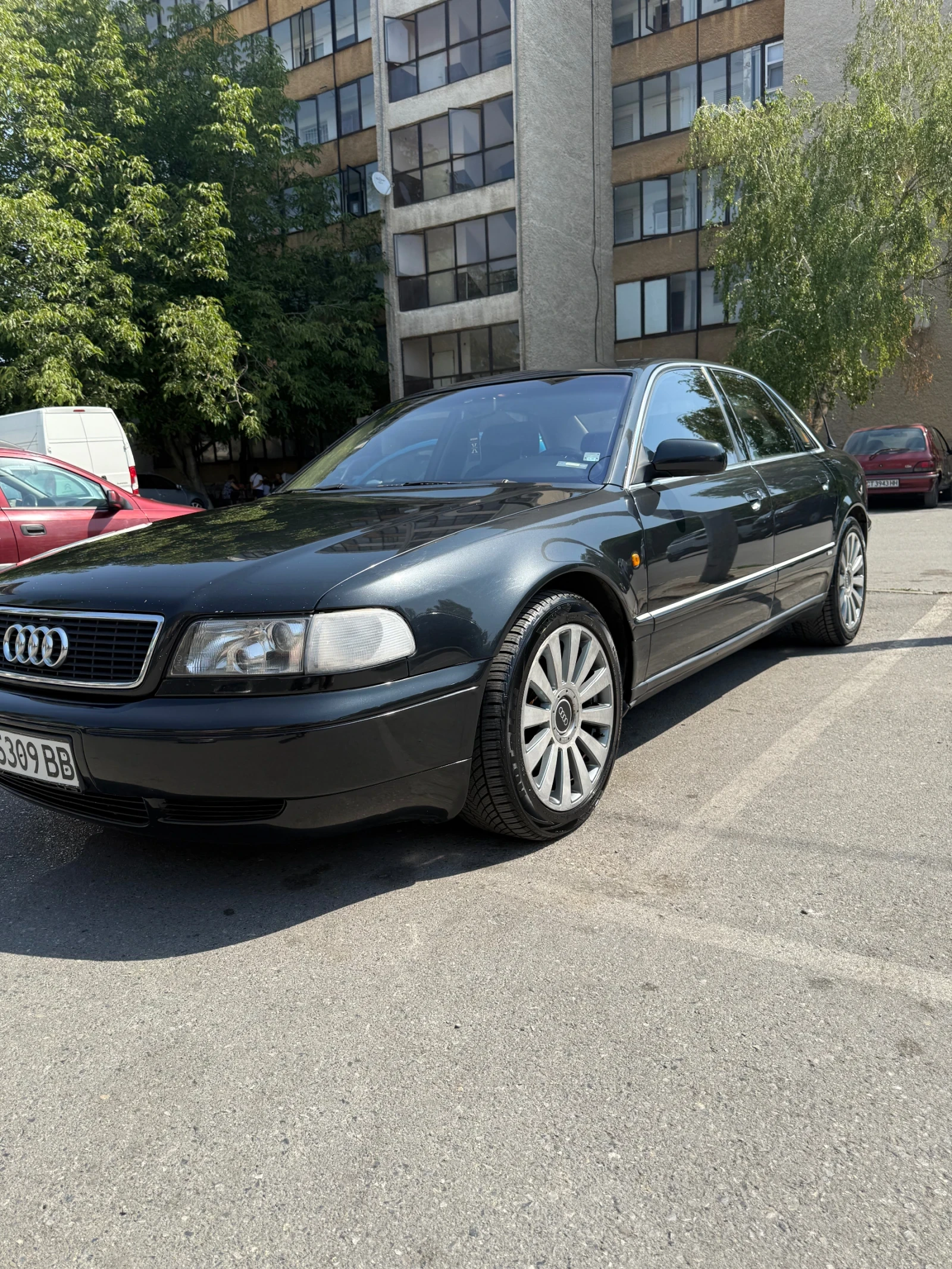 Audi A8 D2, снимка 1