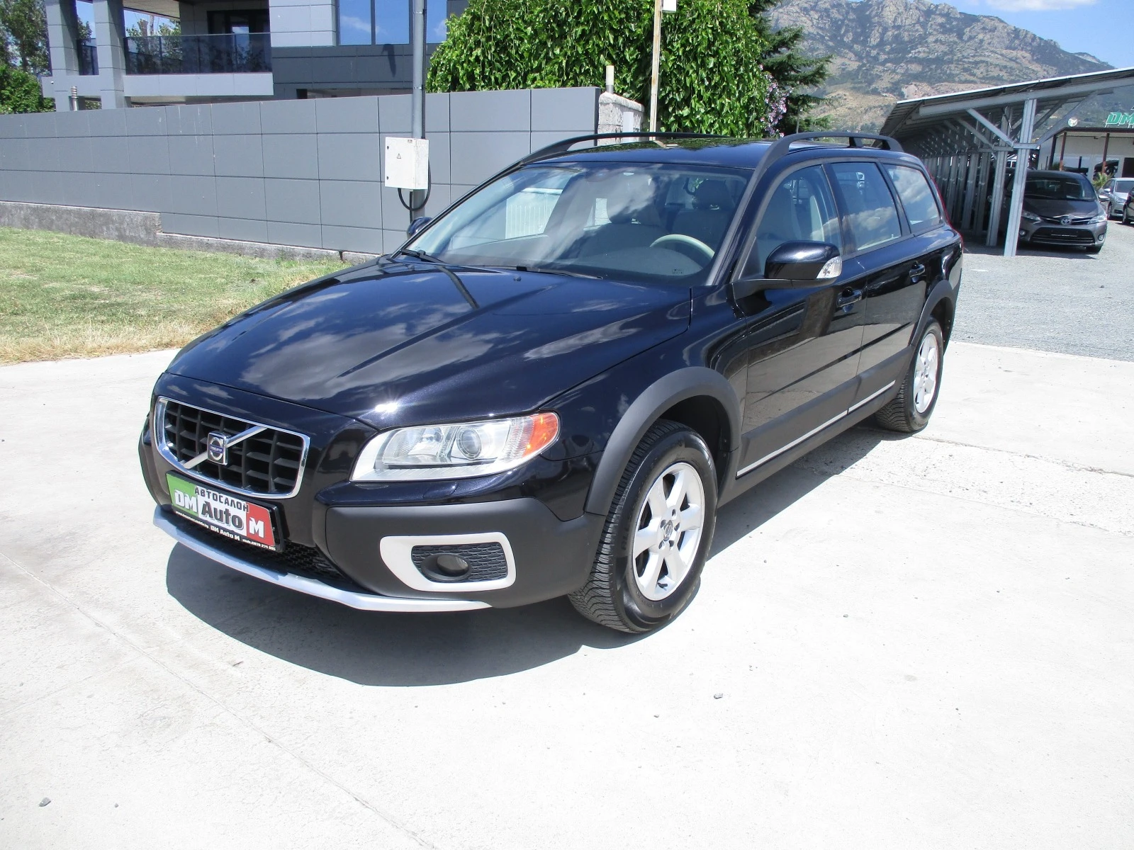 Volvo Xc70 2.4 КАТО НОВА - изображение 8