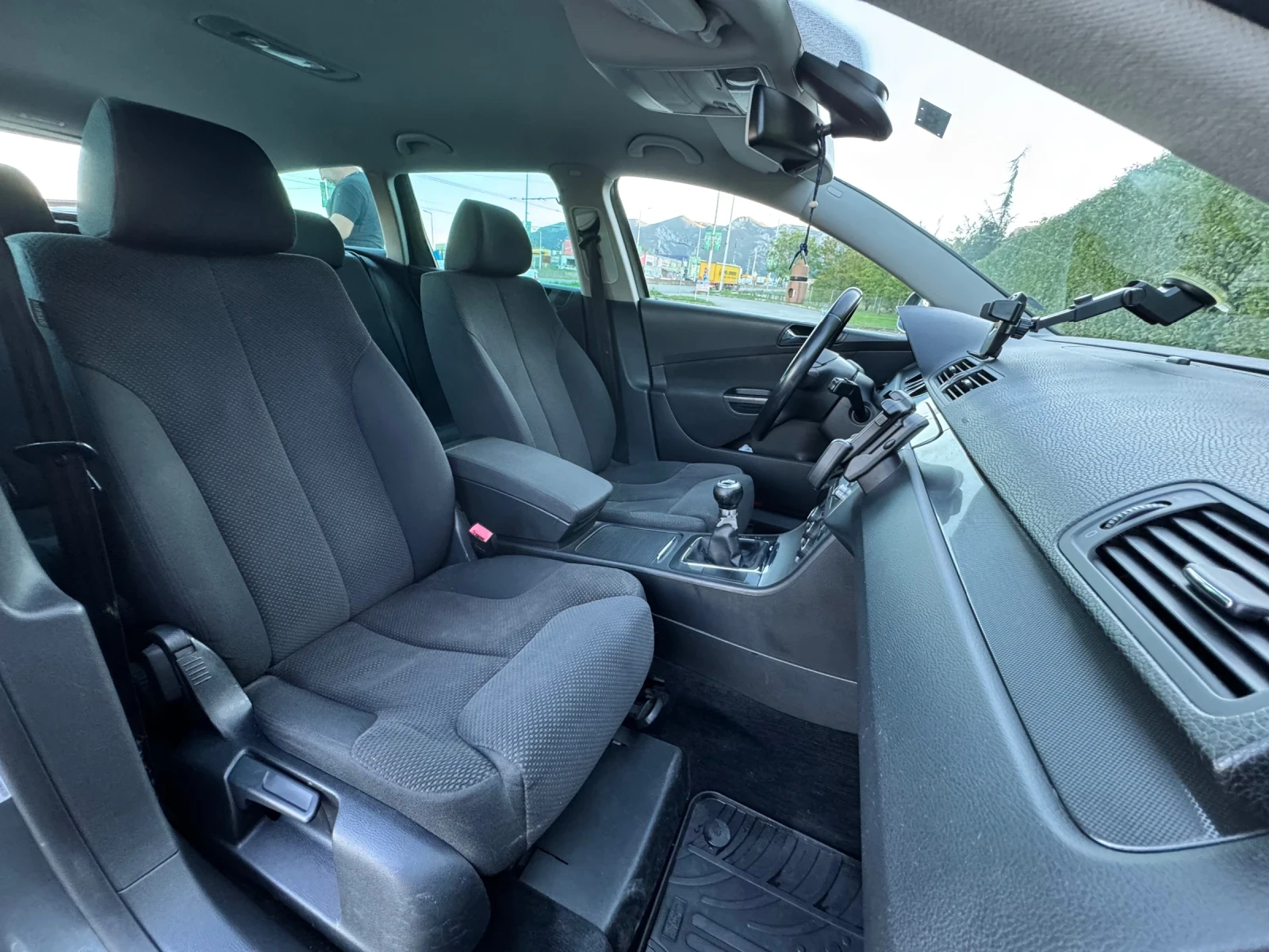 VW Passat 2.0TDi~140hp~8 ! | Mobile.bg   14