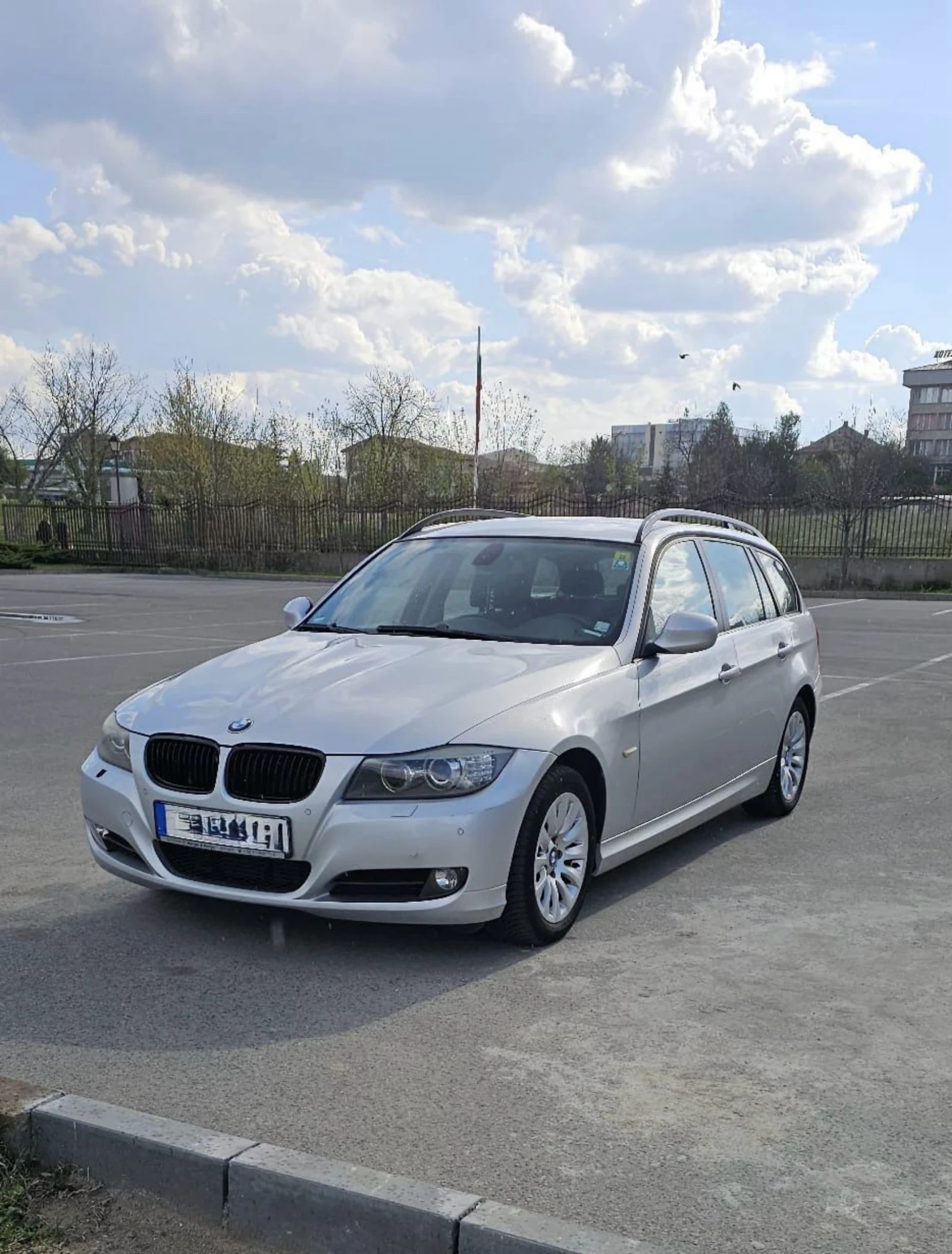 BMW 320 E91  - изображение 3