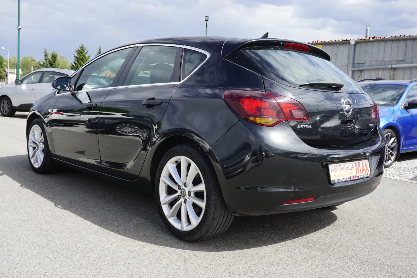 Opel Astra  1.7/COSMO/Навигация/кожен салон - изображение 5