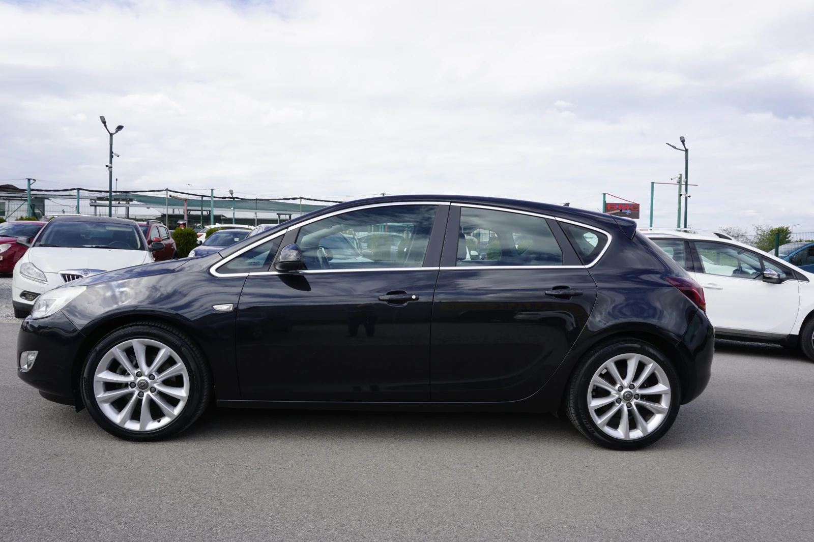 Opel Astra  1.7/COSMO/Навигация/кожен салон - изображение 4