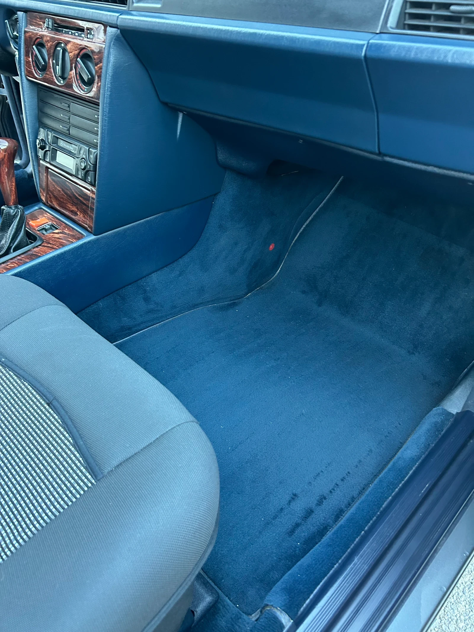 Mercedes-Benz 190 2.0  | Mobile.bg   13