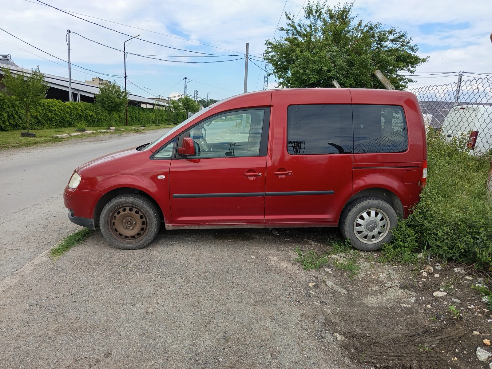 VW Caddy  - изображение 2