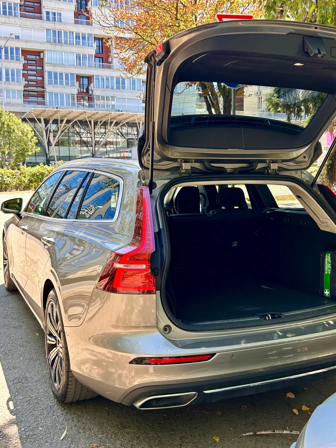 Volvo V60 В Гаранция на 90хил. км - изображение 3