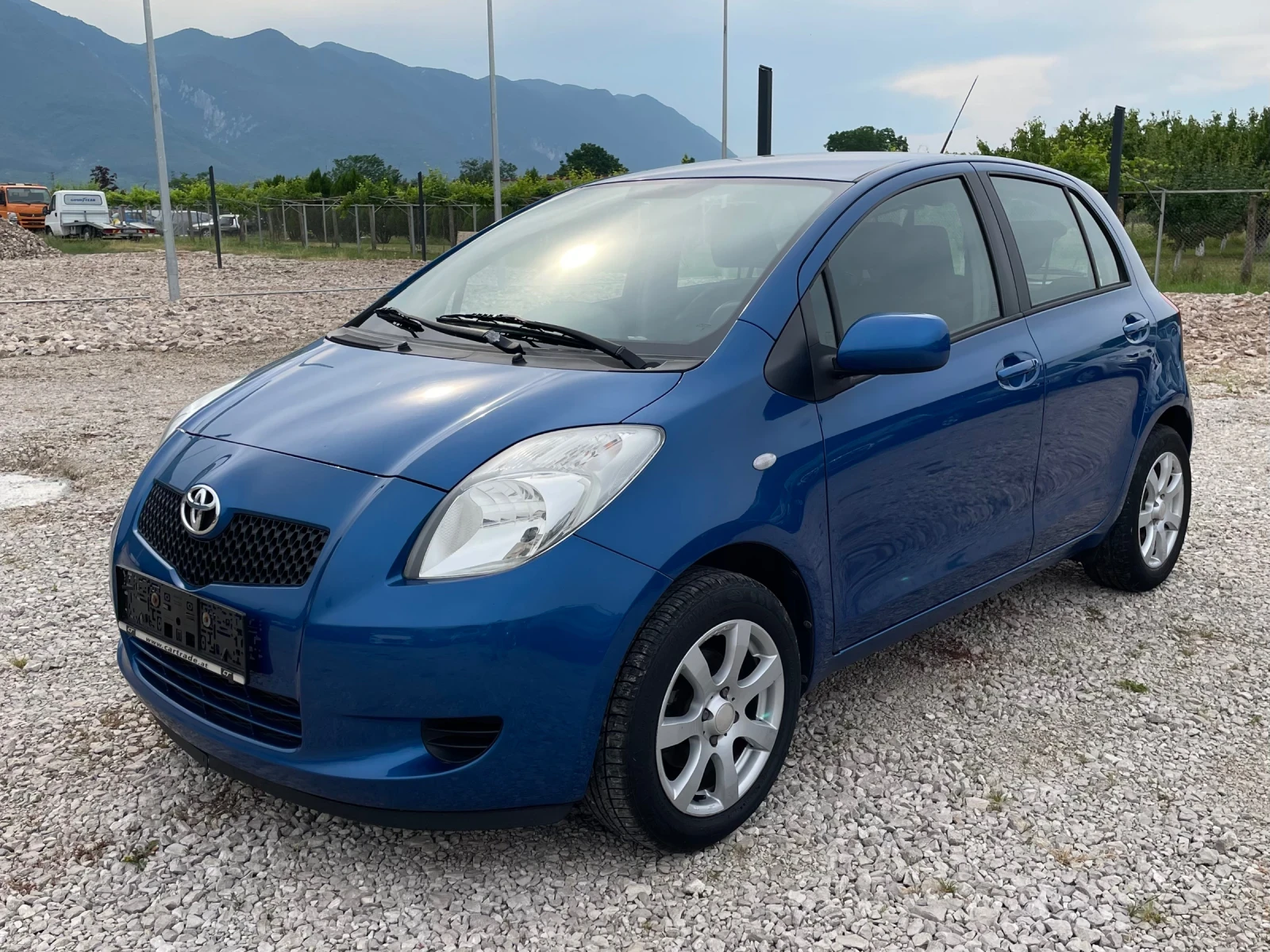 Toyota Yaris 1.3i * *  | Mobile.bg   1