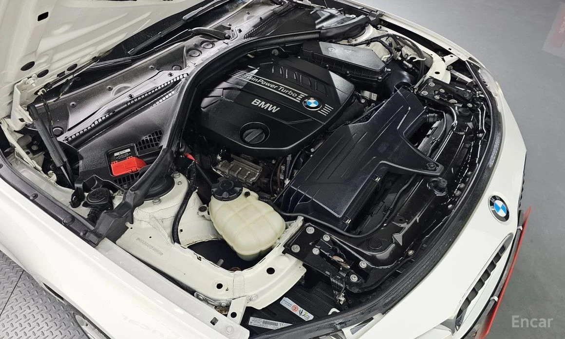 BMW 320  - изображение 6