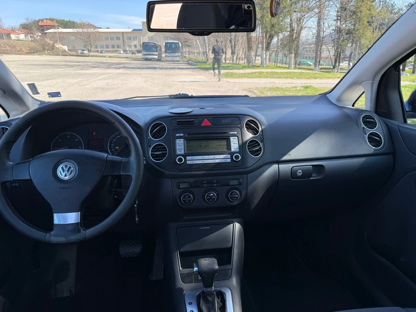 VW Golf Plus 1.9 TDI, снимка 12 - Автомобили и джипове - 53800050