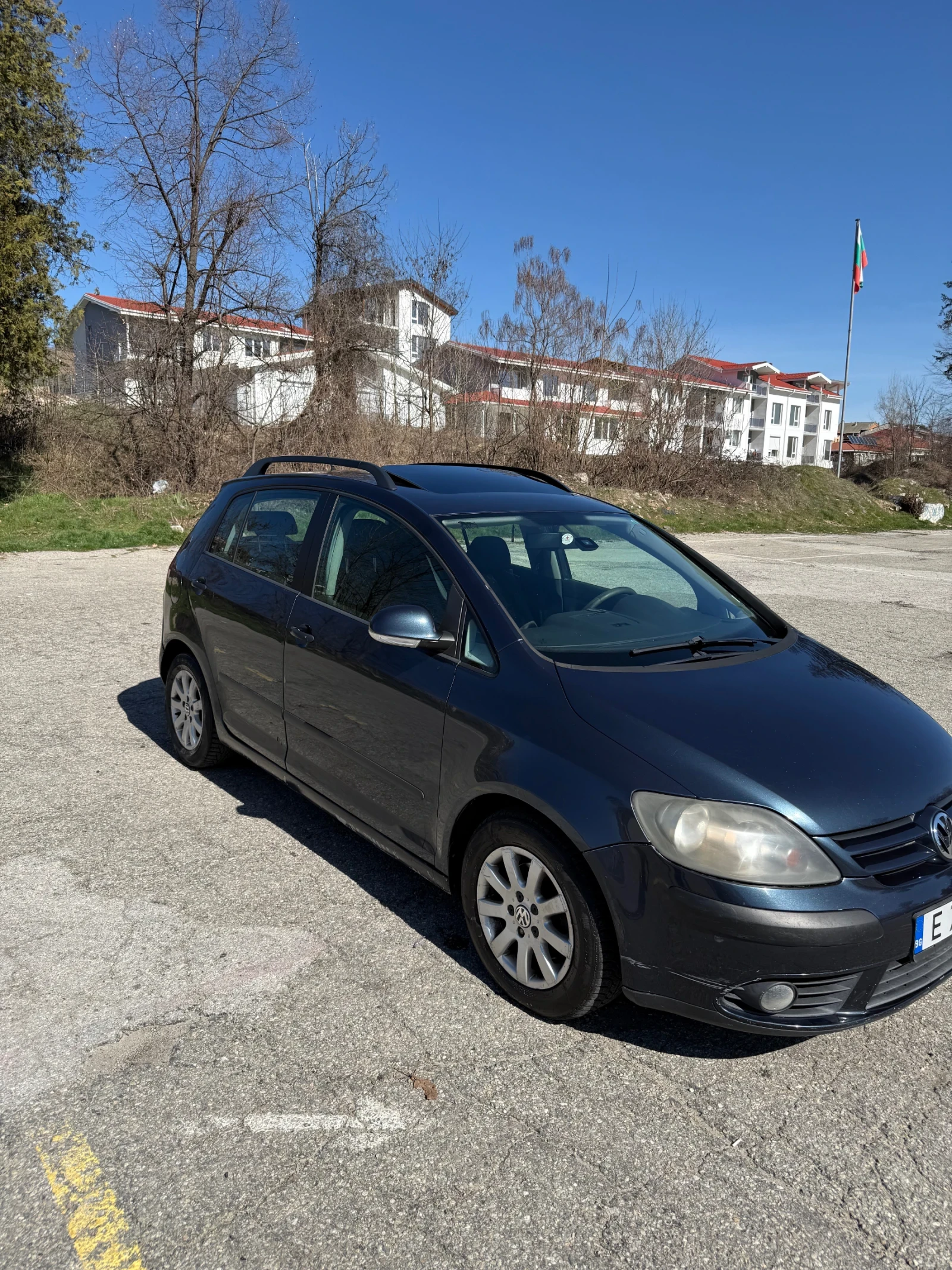 VW Golf Plus 1.9 TDI, снимка 3 - Автомобили и джипове - 53800050