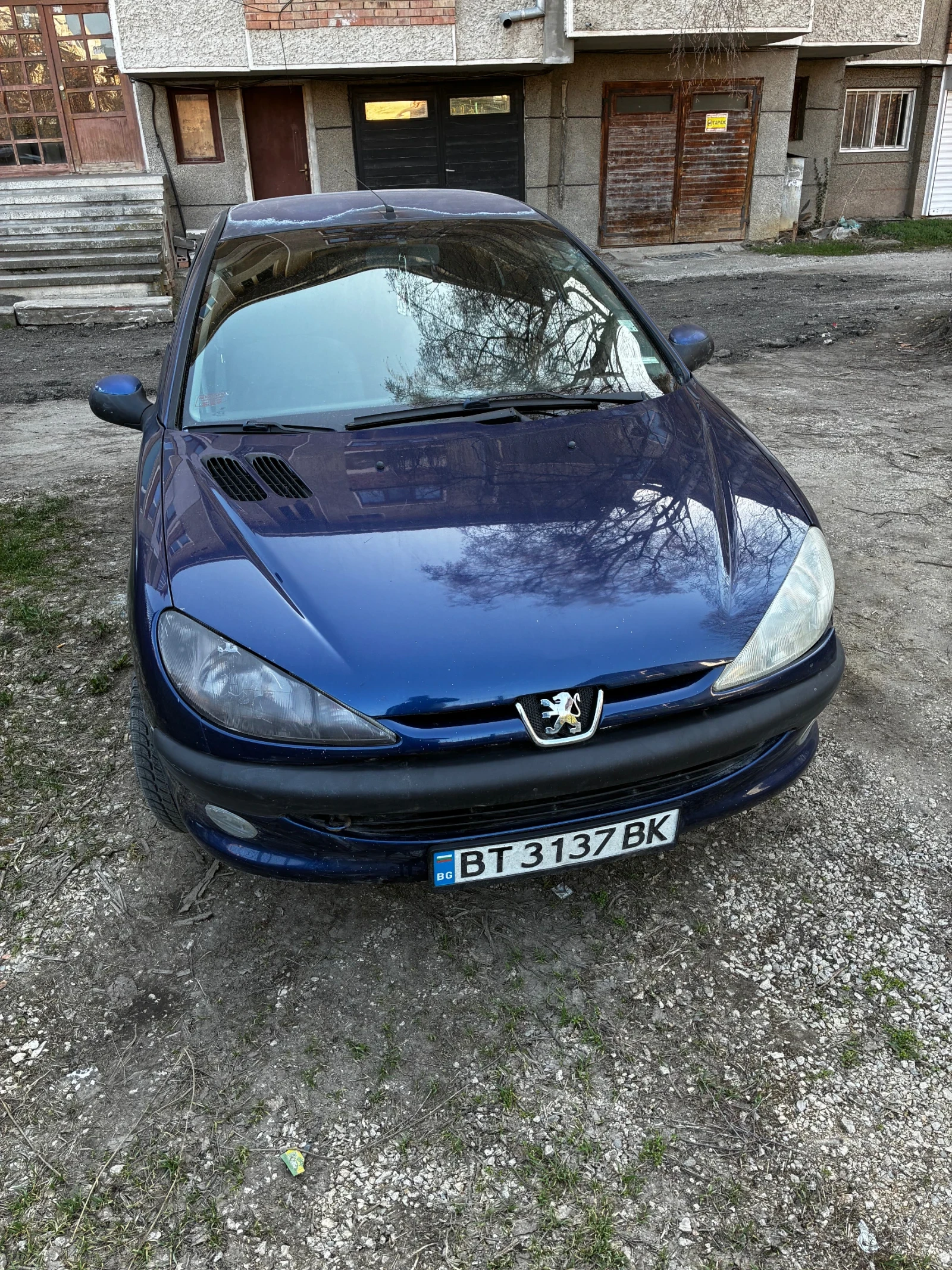 Peugeot 206 чист бензин, в движение, гражданска, винетка