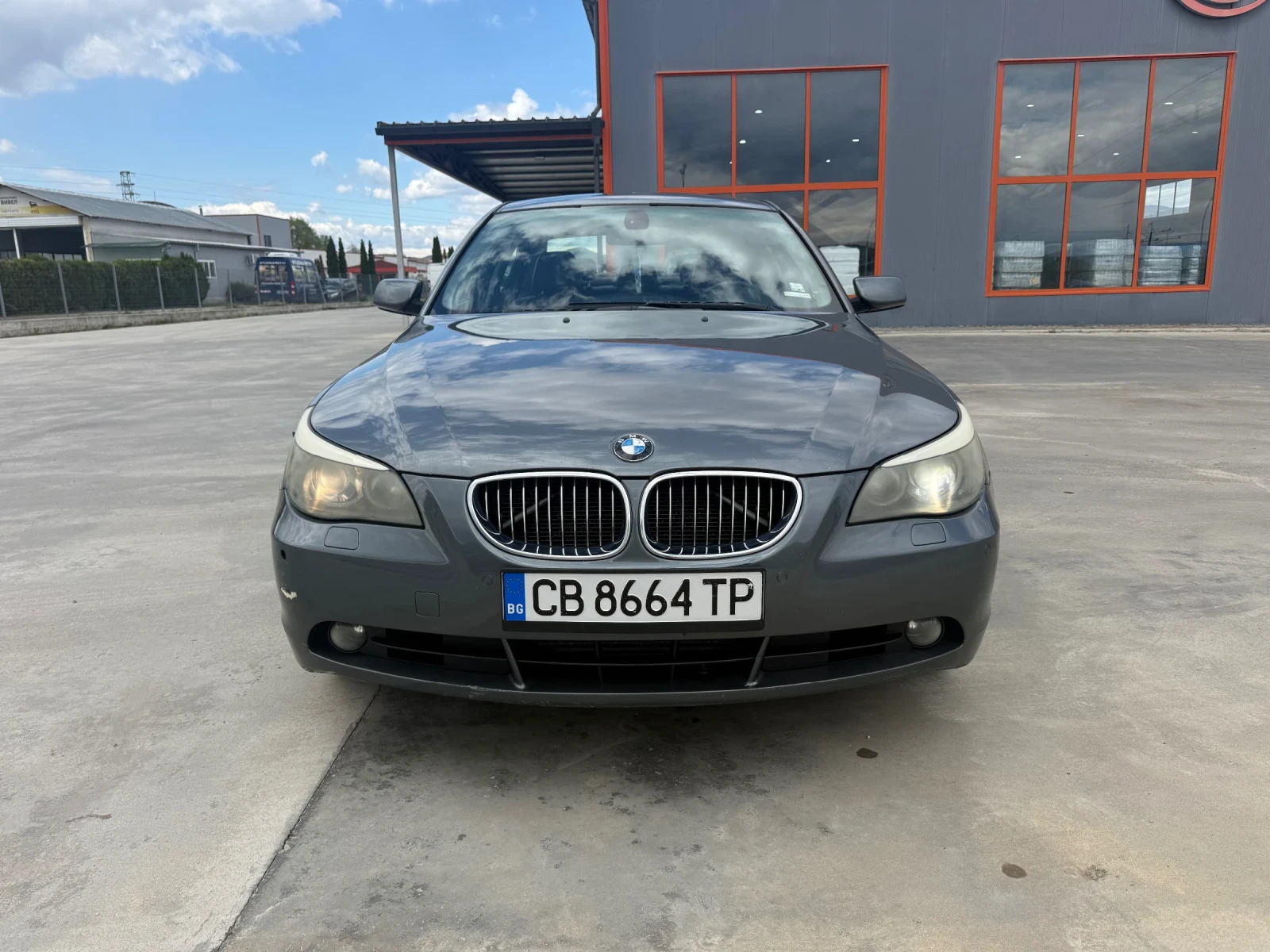 BMW 530
