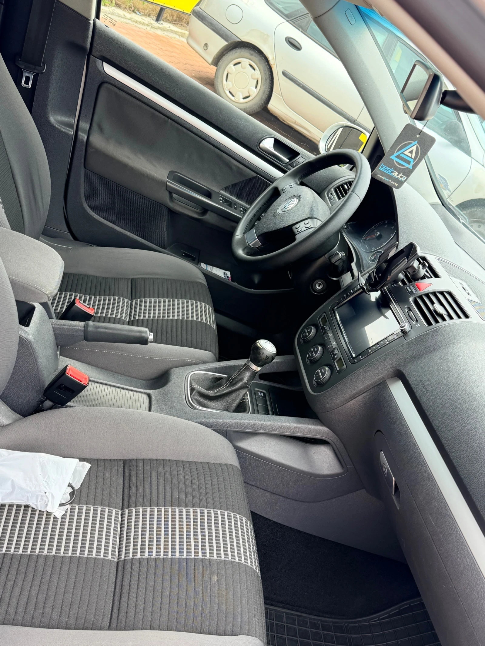 VW Golf, снимка 8 - Автомобили и джипове - 54312384