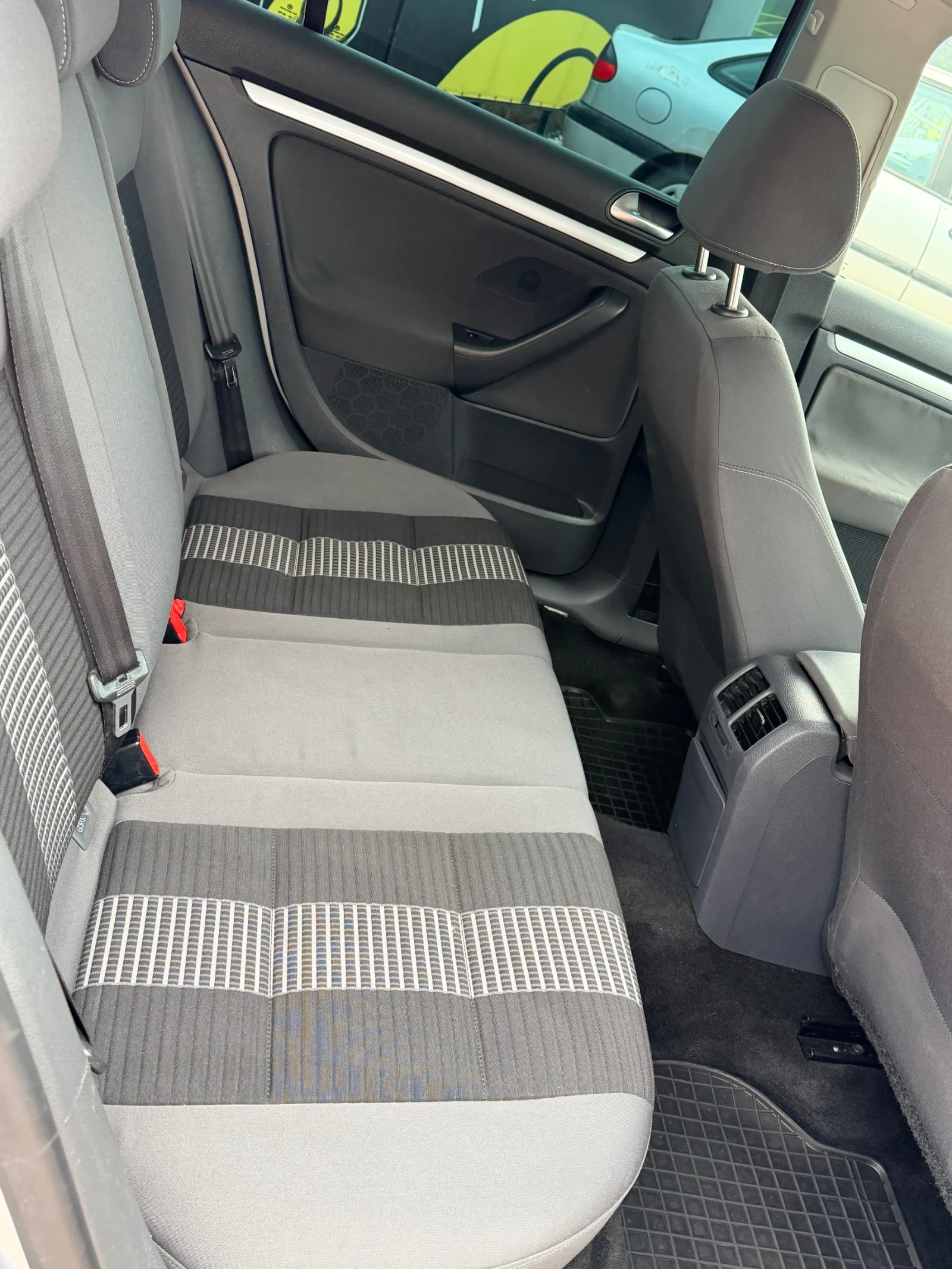 VW Golf, снимка 9 - Автомобили и джипове - 54312384