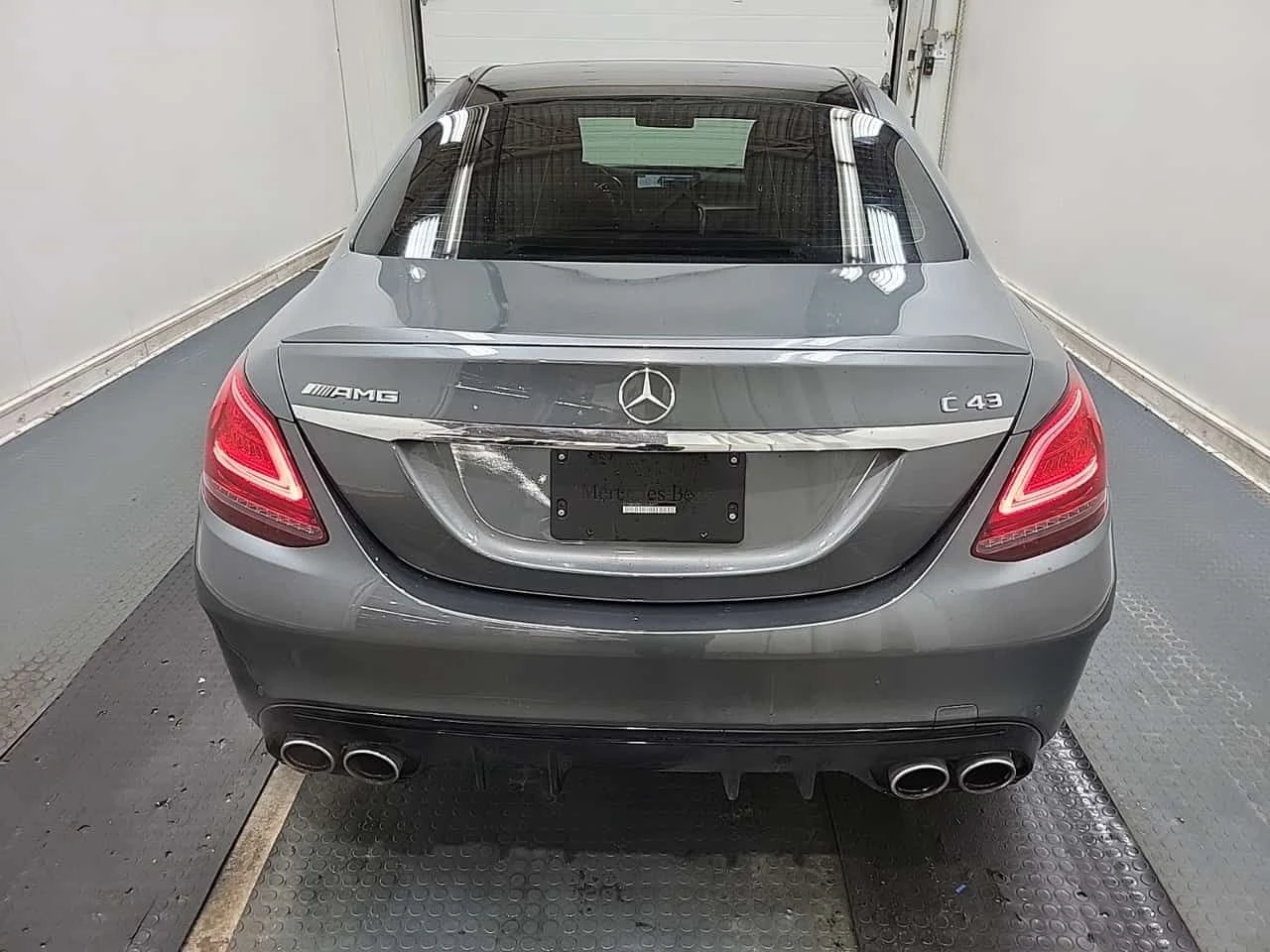 Mercedes-Benz C 43 AMG  ДИСТРОНИК * 360 * BURMESTER * PANO * 2 КЛЮЧА, снимка 17 - Автомобили и джипове - 54348769