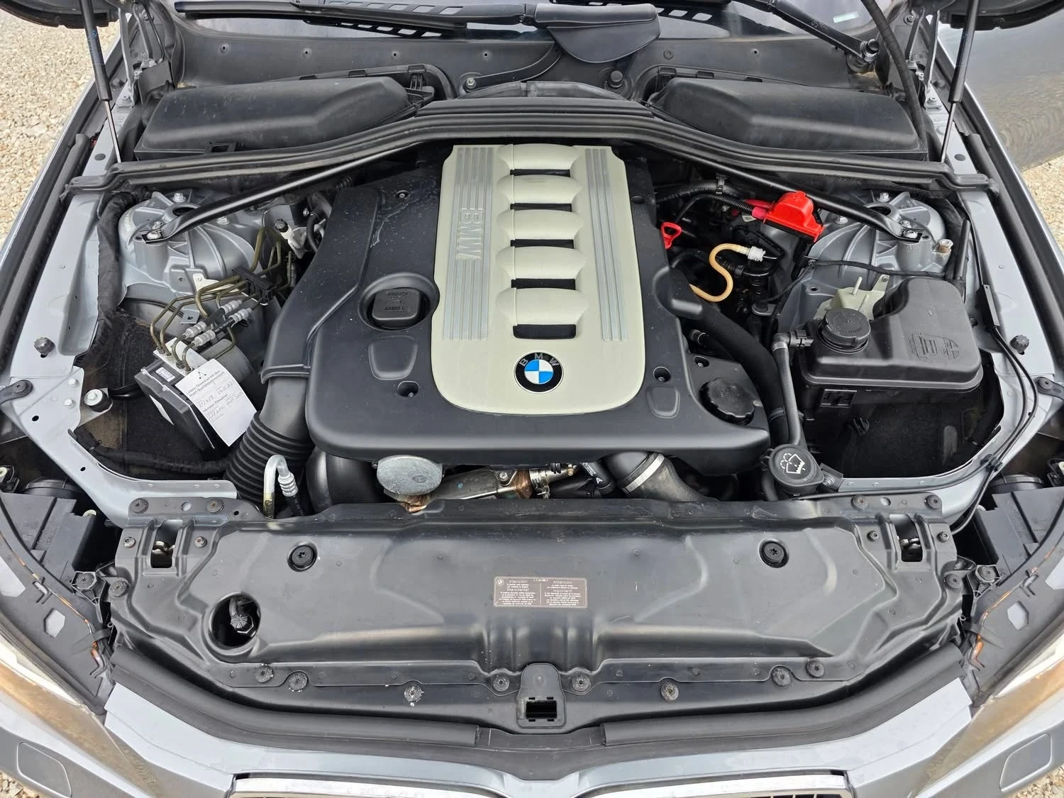 BMW 525 177K.C. / АВТОМАТ / НАВИ / КОЖА / 2007 ГОДИНА, снимка 15 - Автомобили и джипове - 55240976