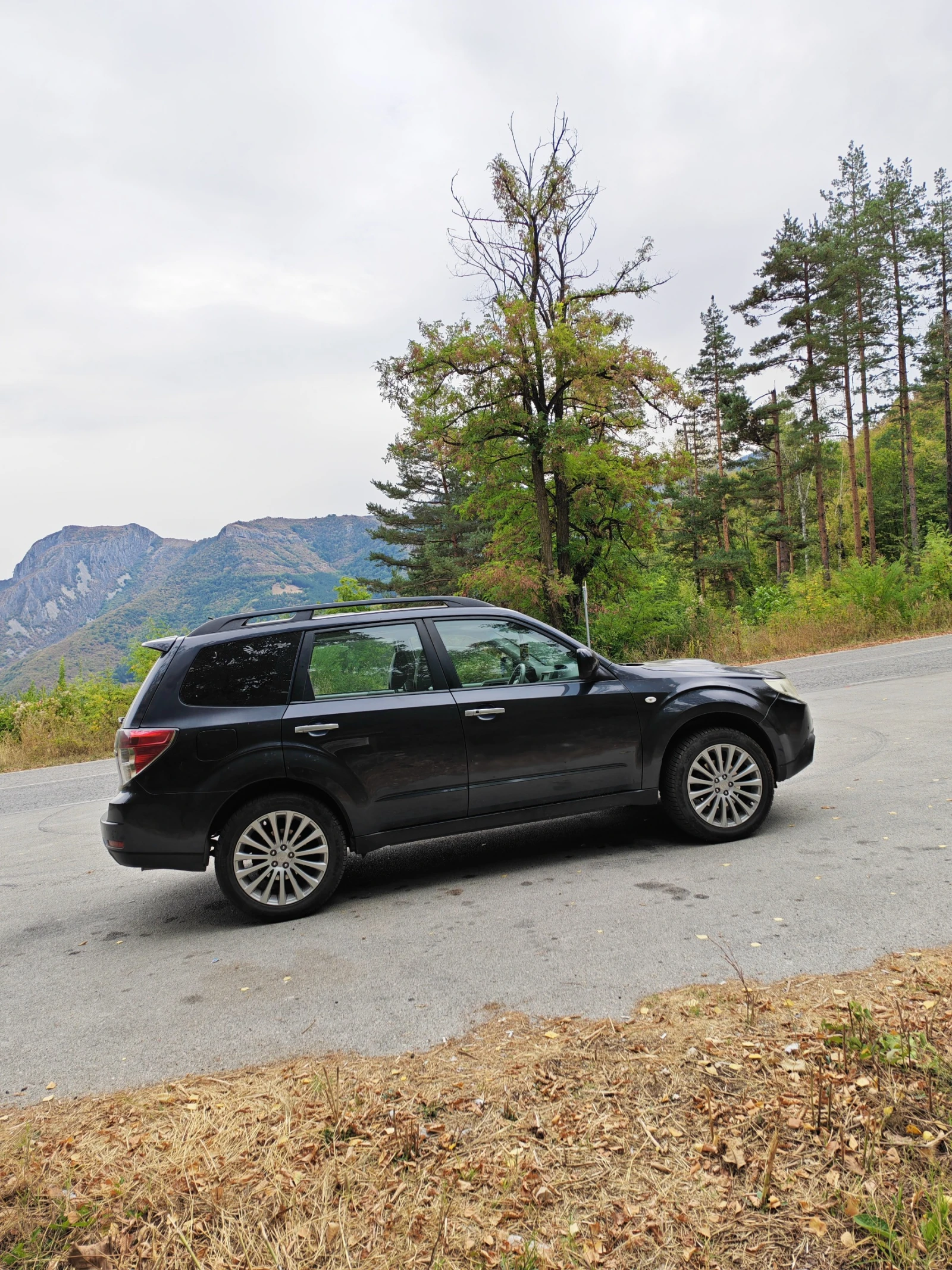 Subaru Forester XT 230kc, снимка 3 - Автомобили и джипове - 56227199