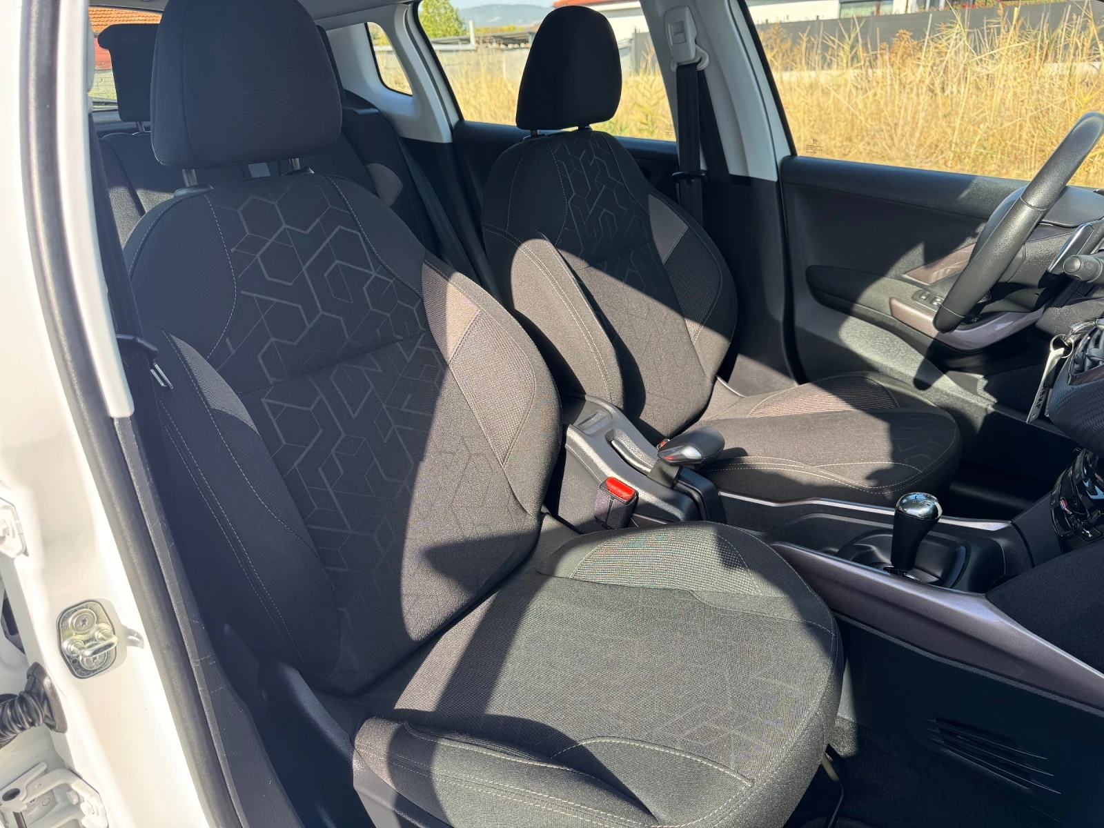 Peugeot 2008 1.6 HDI * AVTOMAT* NAVI* TOP*  | Mobile.bg � ����������� 13