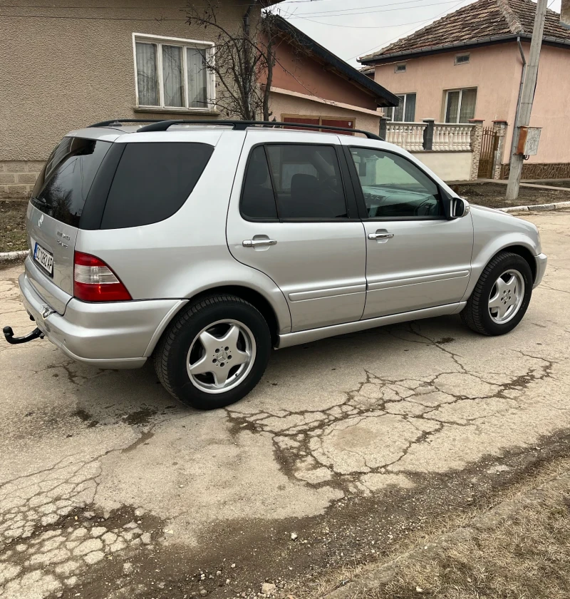 Mercedes-Benz ML 270 2.7CDI, снимка 4 - Автомобили и джипове - 48587463