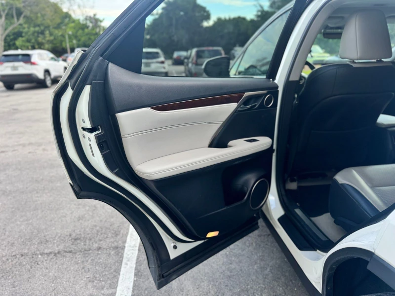 Lexus RX 350, снимка 12 - Автомобили и джипове - 52722173