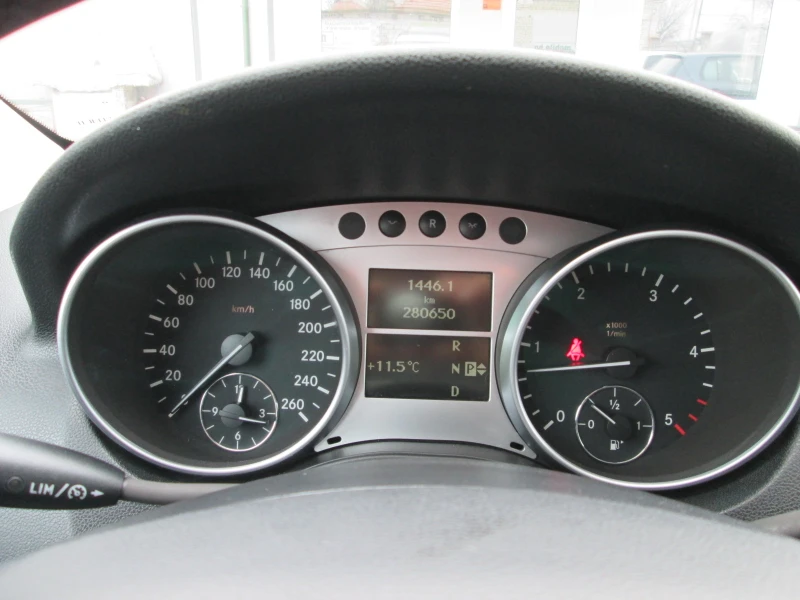 Mercedes-Benz ML 320 3.2cdi-SPORT-НОВА, снимка 11 - Автомобили и джипове - 53210578