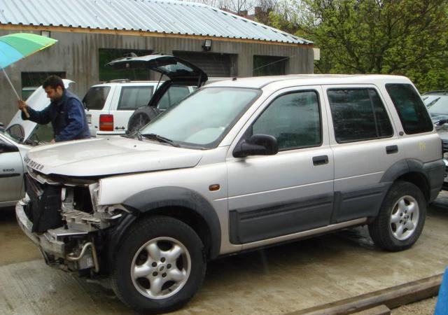 Land Rover Freelander 2.0TD4 i 1.8i, снимка 1 - Автомобили и джипове - 46834291