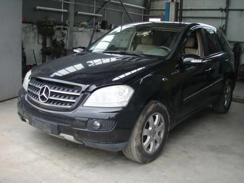 Mercedes-Benz ML, снимка 2 - Автомобили и джипове - 10820338