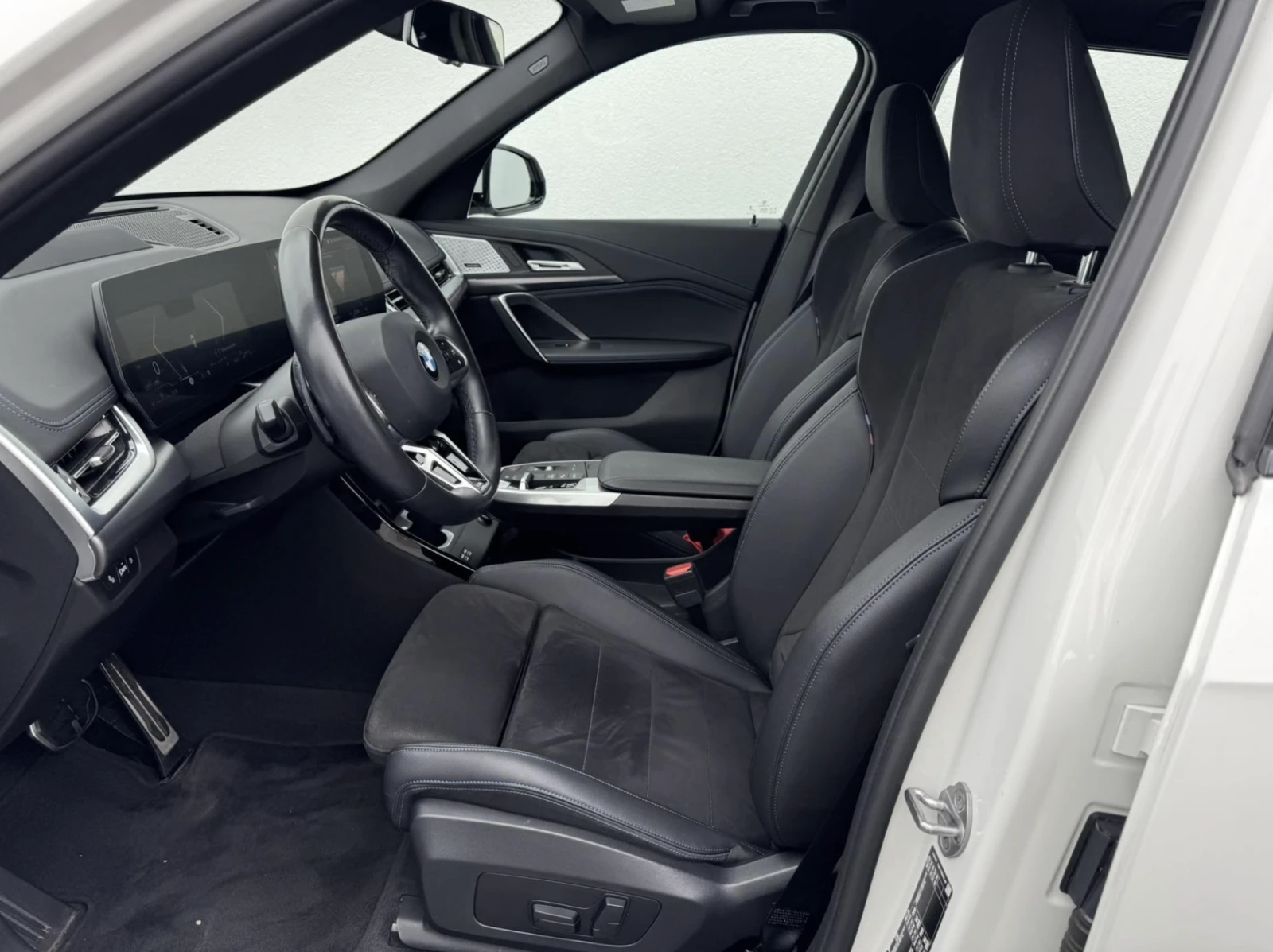 BMW X1 23d xDrive/Гаранция/M-Sport/LED/Head-up/H/K - изображение 4