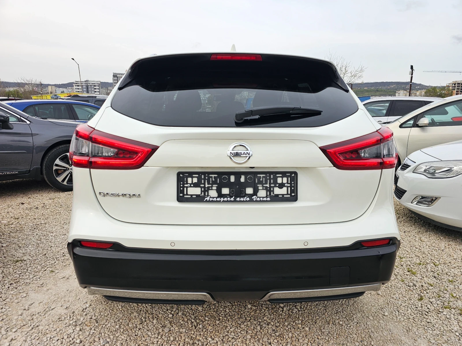 Nissan Qashqai 1.5dCi, 110к.с., Facelift, Tekna , снимка 5 - Автомобили и джипове - 54209441