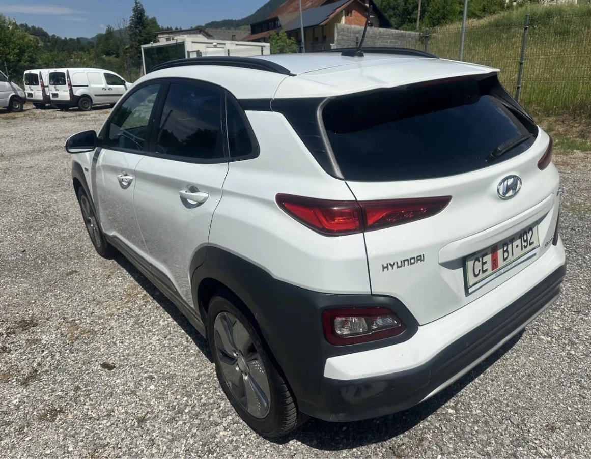 Hyundai Kona 64kwh 204к.с., снимка 4 - Автомобили и джипове - 54750015