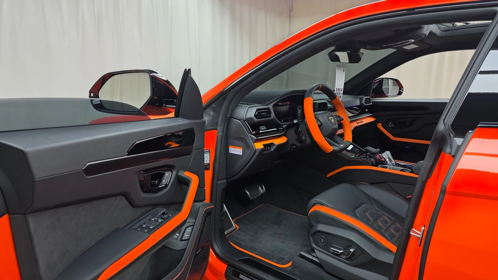 Lamborghini Urus NEW* NEW* , снимка 11 - Автомобили и джипове - 54834371
