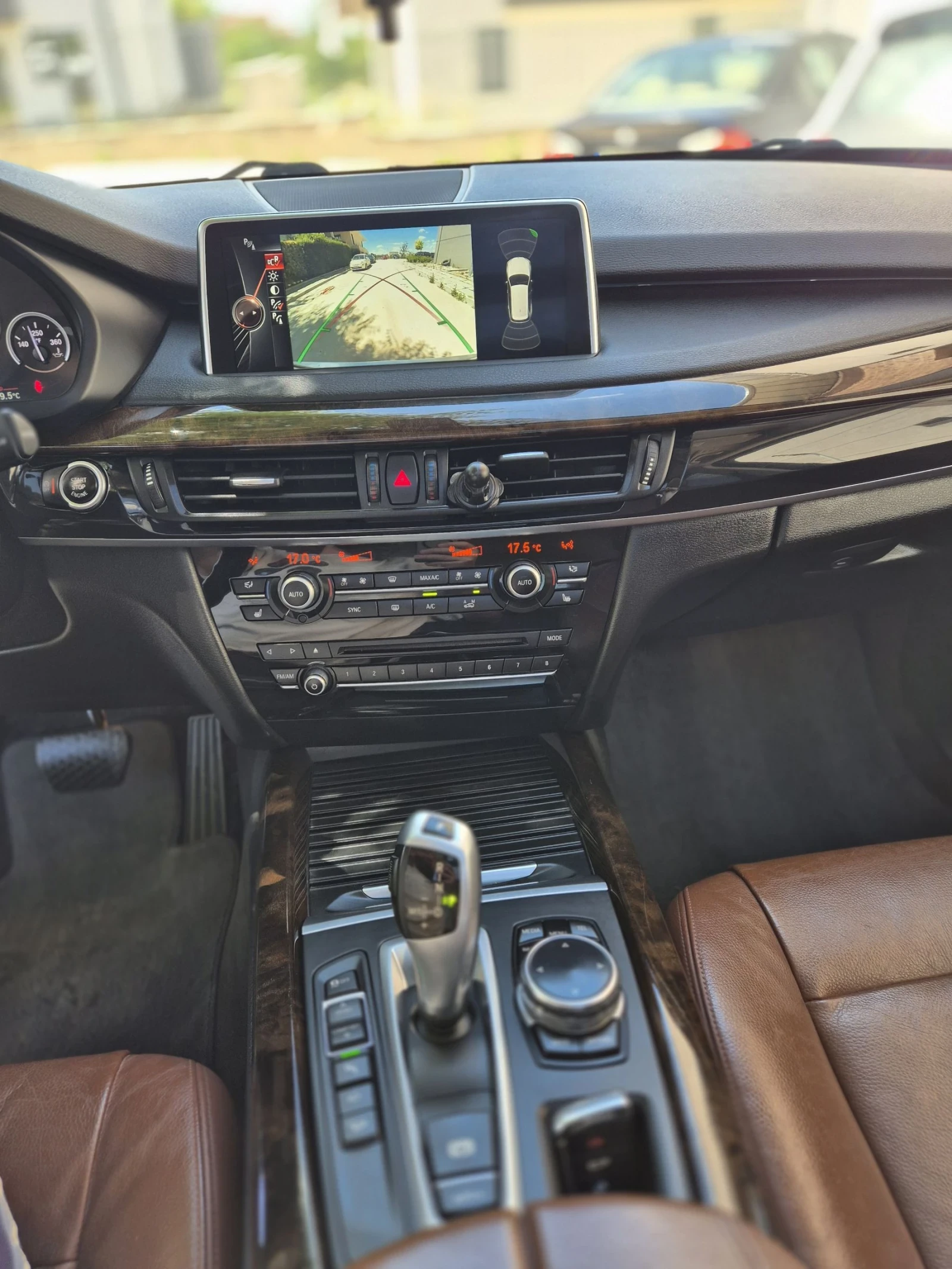 BMW X5 3.5i / 306кс/ Сменена Верига / Панорама / Keyless, снимка 14 - Автомобили и джипове - 54903370