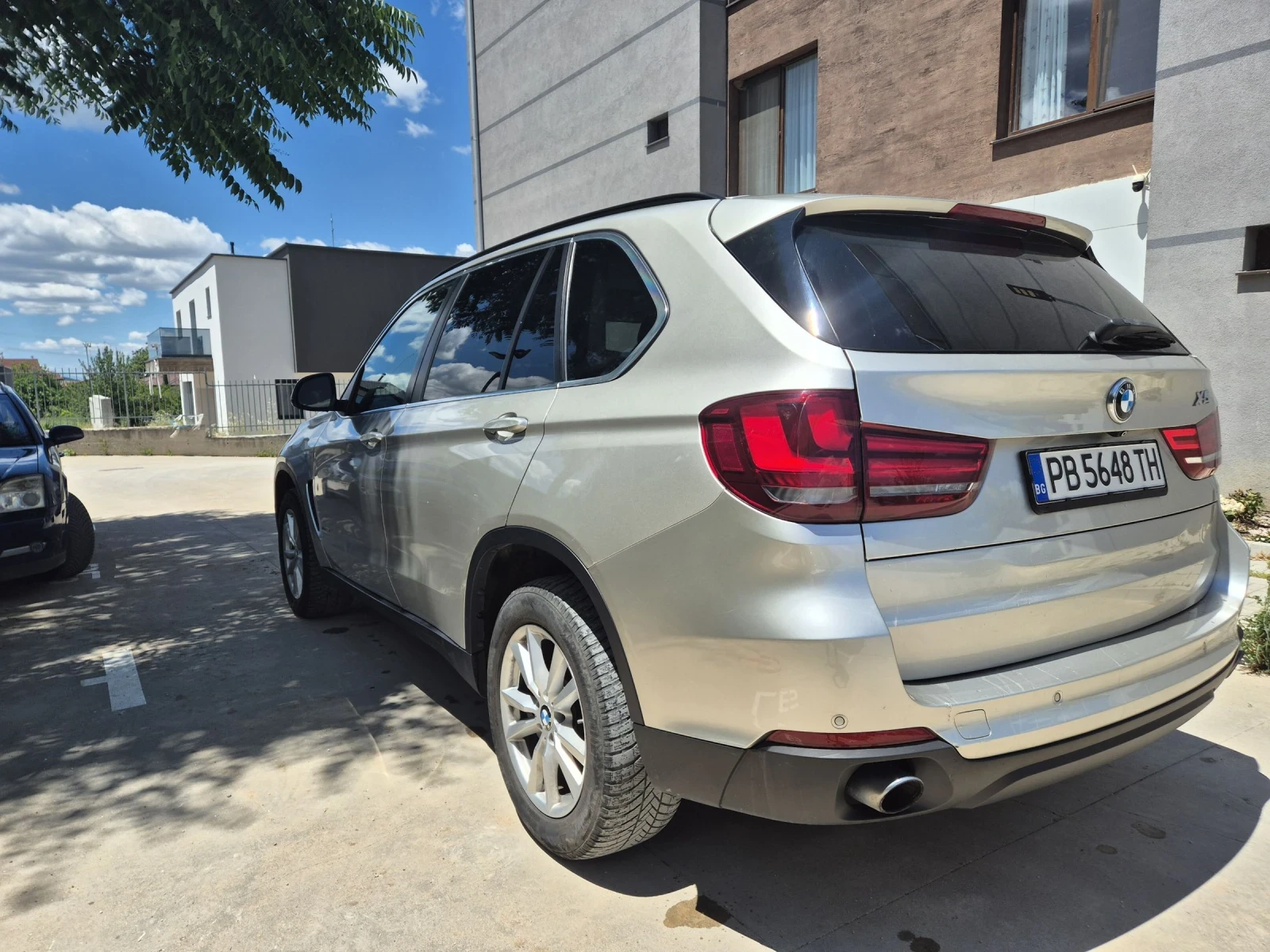 BMW X5 3.5i / 306кс/ Сменена Верига / Панорама / Keyless, снимка 7 - Автомобили и джипове - 54903370
