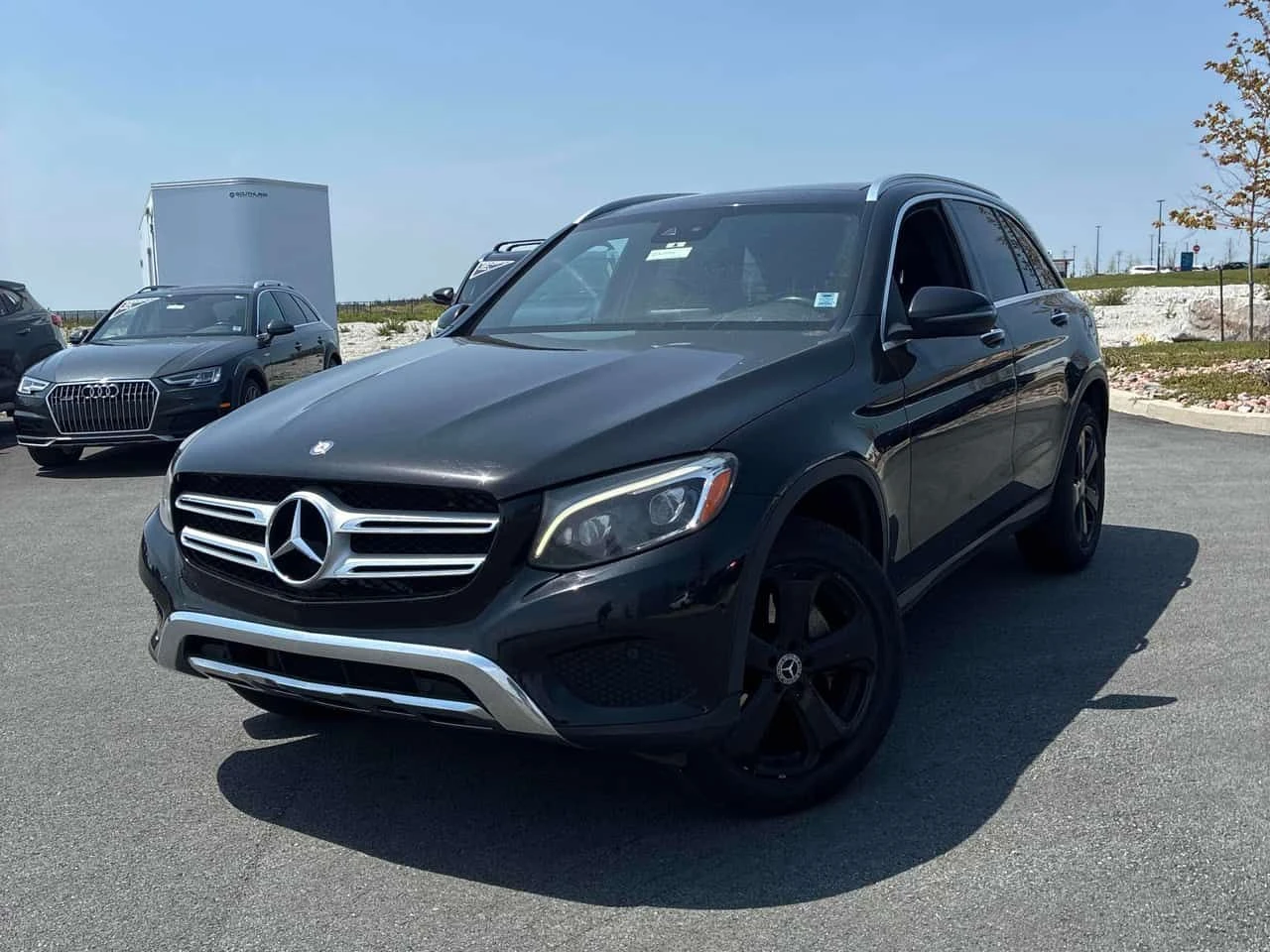 Mercedes-Benz GLC 300   * CARFAX * БЕЗ ПЪРВОНАЧАЛНА ВНОСКА