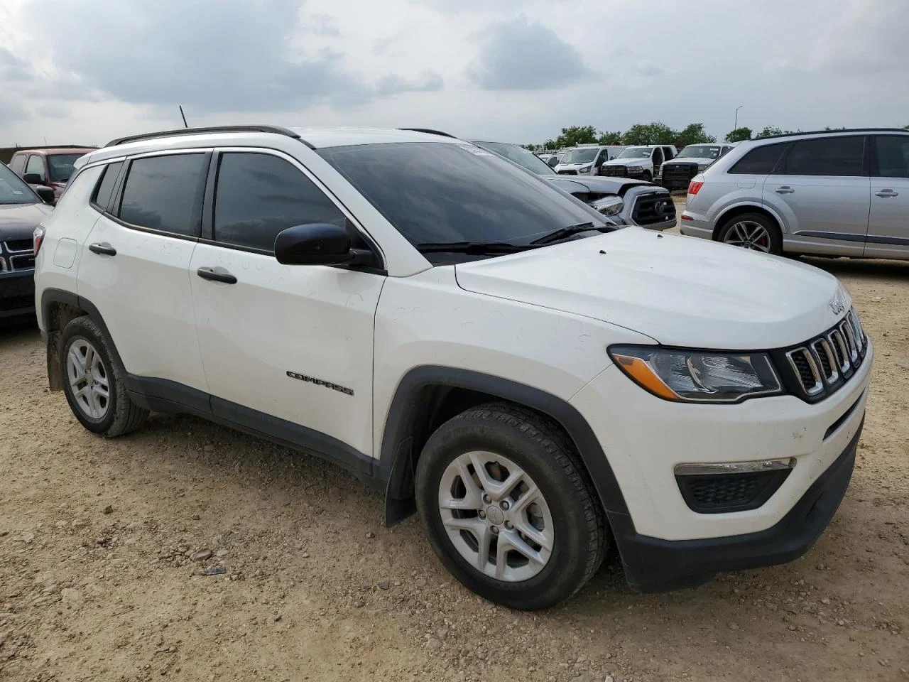 Jeep Compass 2.4l Sport, снимка 4 - Автомобили и джипове - 55103042
