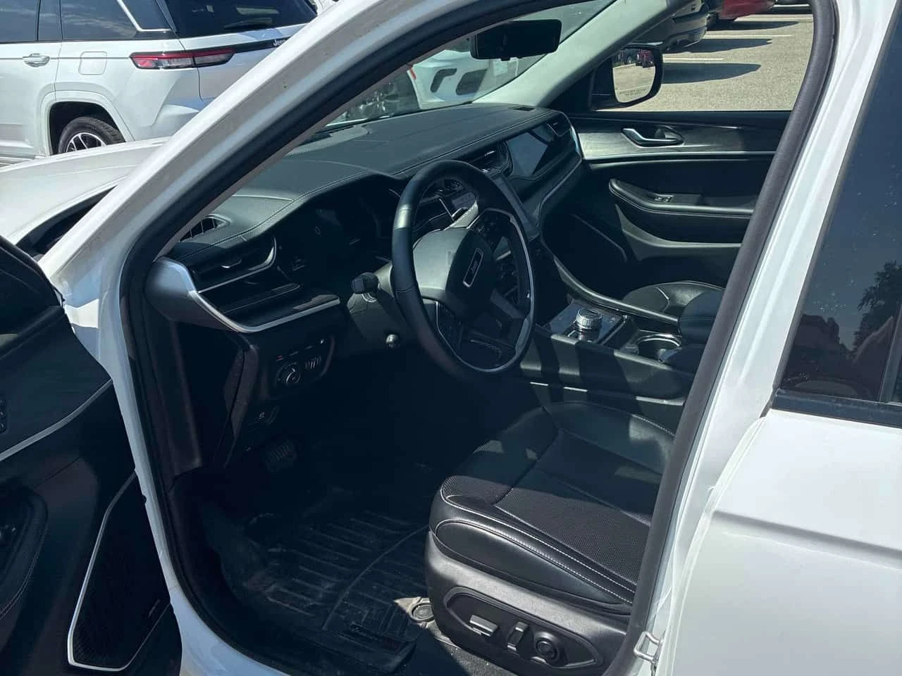 Jeep Grand cherokee  4x4 * CARFAX * БЕЗ ПЪРВОНАЧАЛНА ВНОСКА, снимка 5 - Автомобили и джипове - 55601811