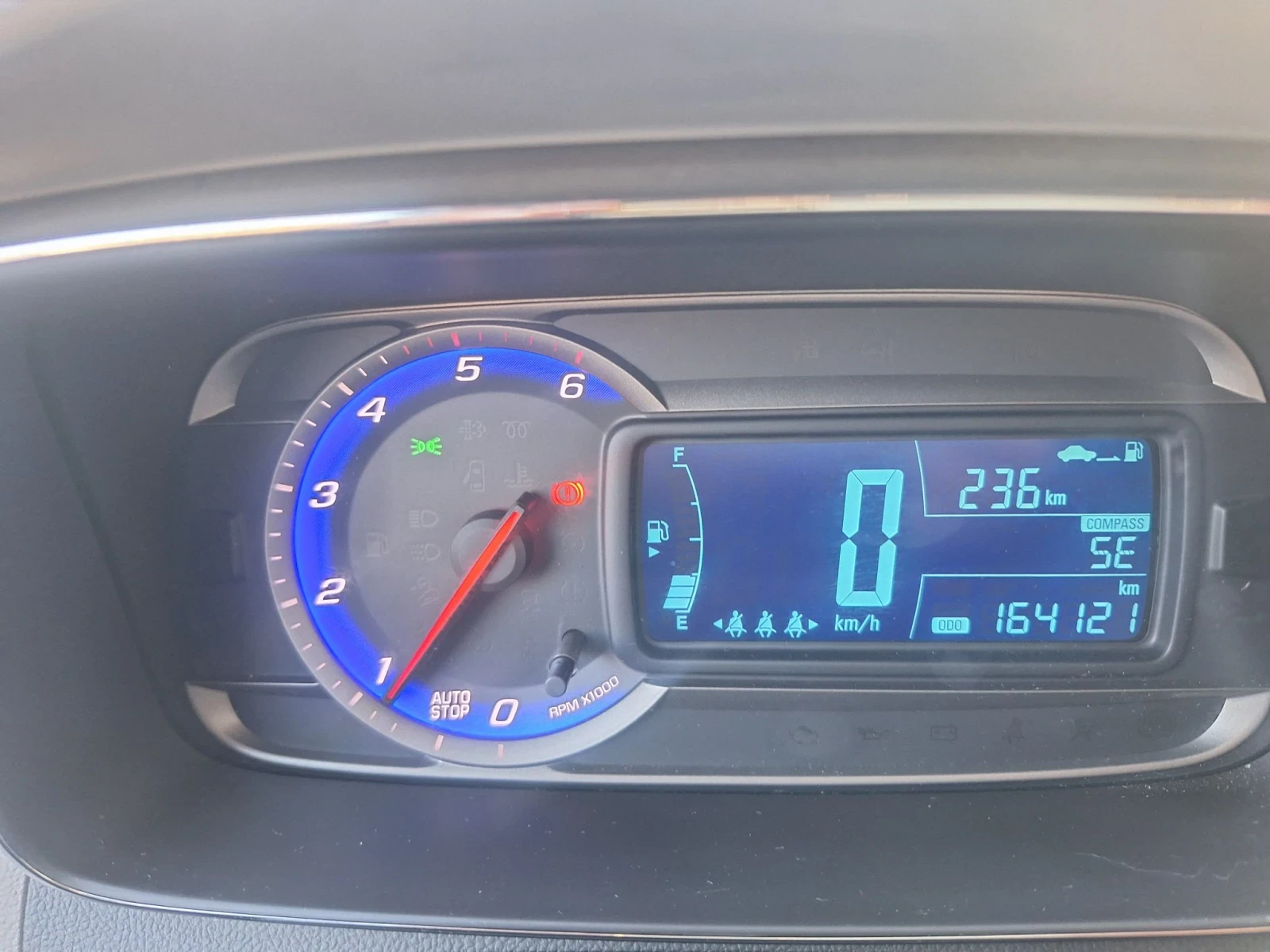 Chevrolet Trax, снимка 8 - Автомобили и джипове - 55886567