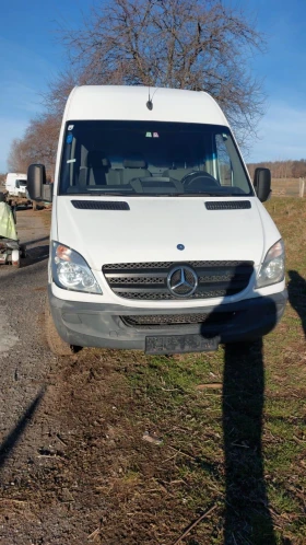 Mercedes-Benz 210 | Mobile.bg    2