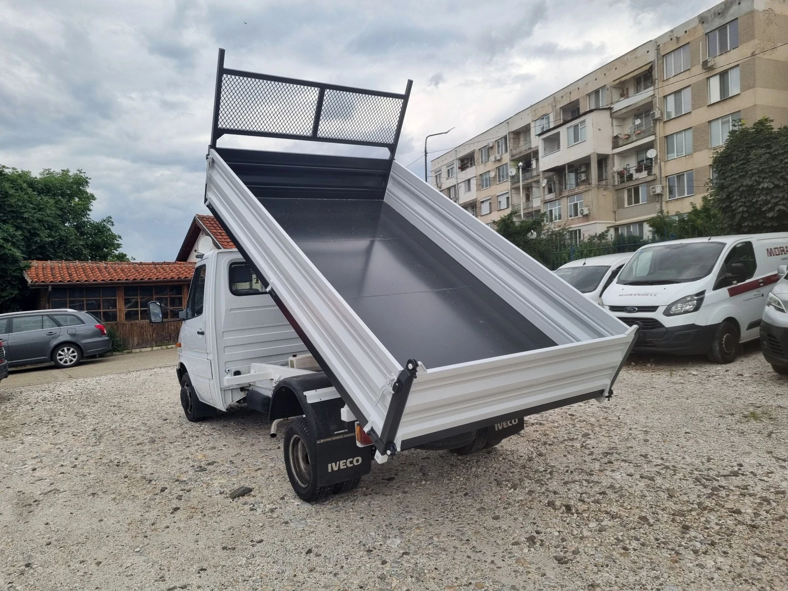 Mercedes-Benz Sprinter 412 самосвал, снимка 10 - Бусове и автобуси - 55221045