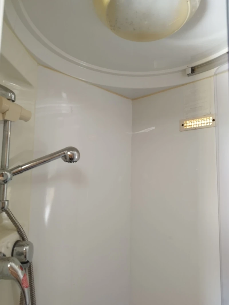 Каравана Fleetwood Colchester 520 4es, снимка 13 - Каравани и кемпери - 52770345